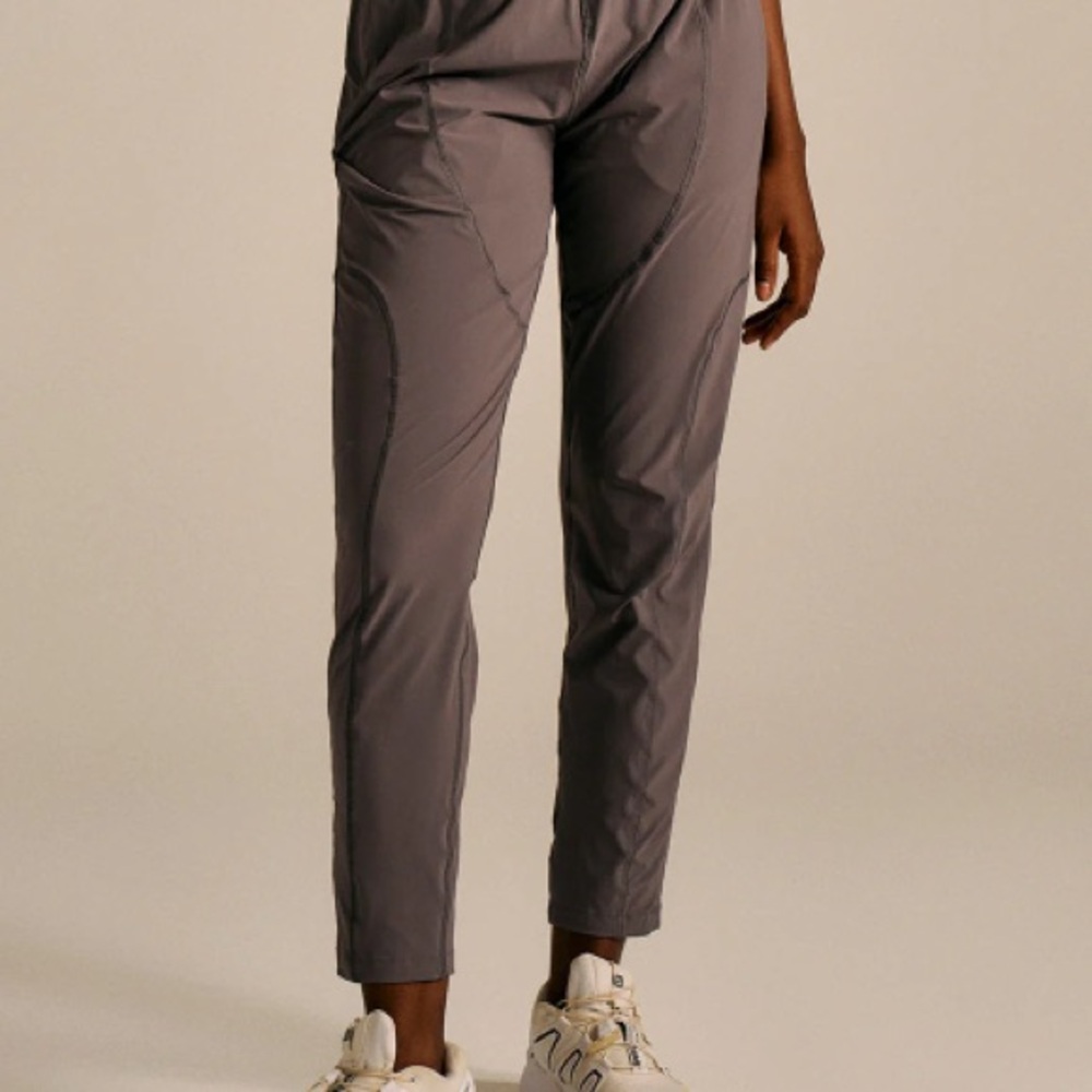 NWT Outdoor Voices Jog Pant Small Thunder Grey